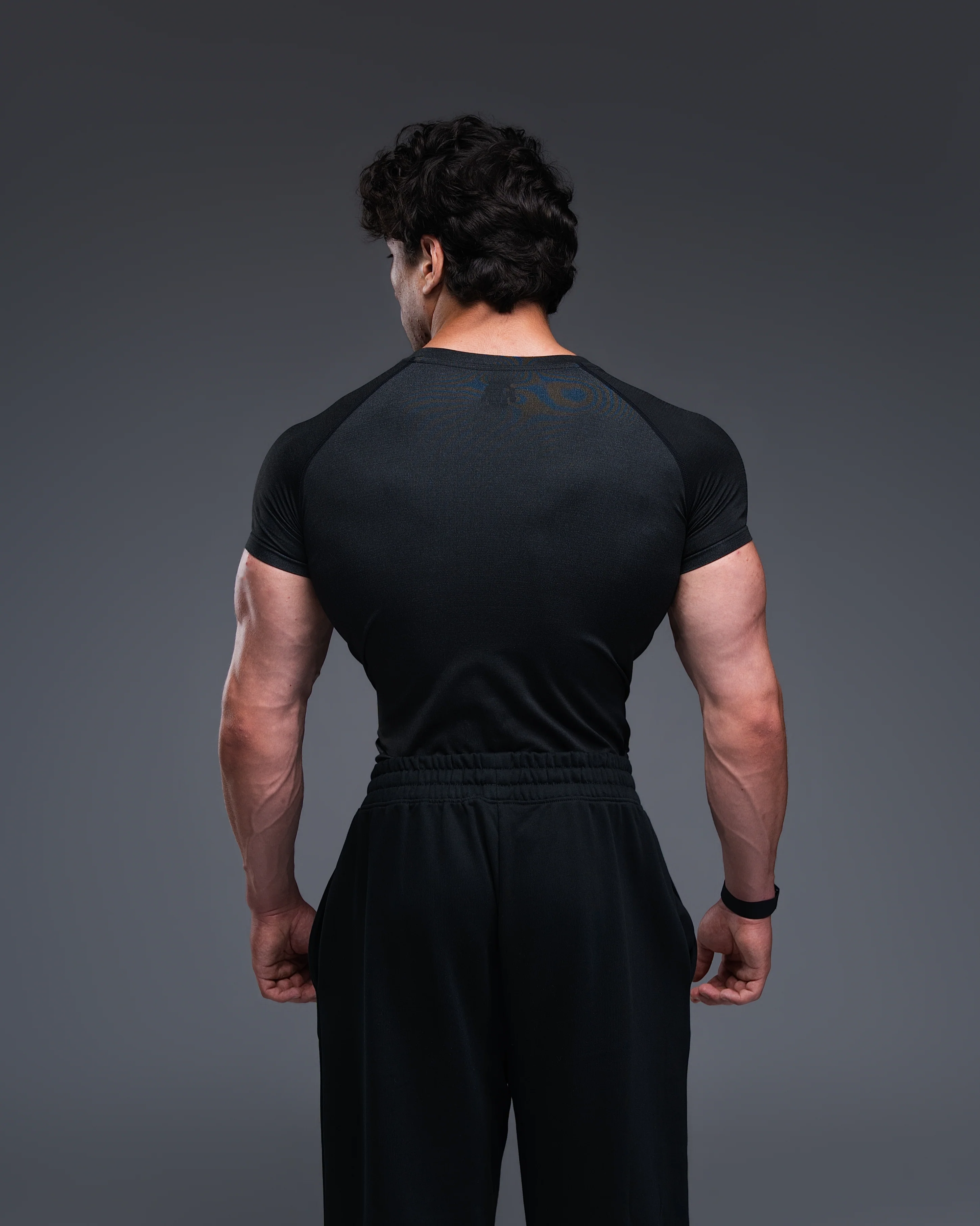 Essential Seamless Compression T shirt - Image 2